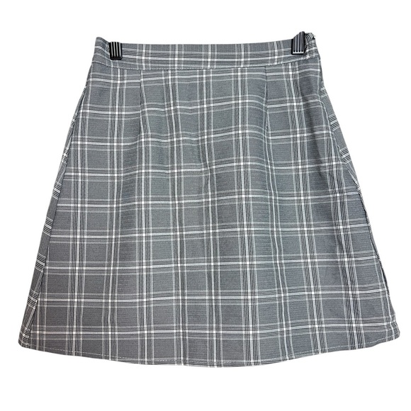 White and Gray Plaid Classic Women's Skort - Picture 1 of 6
